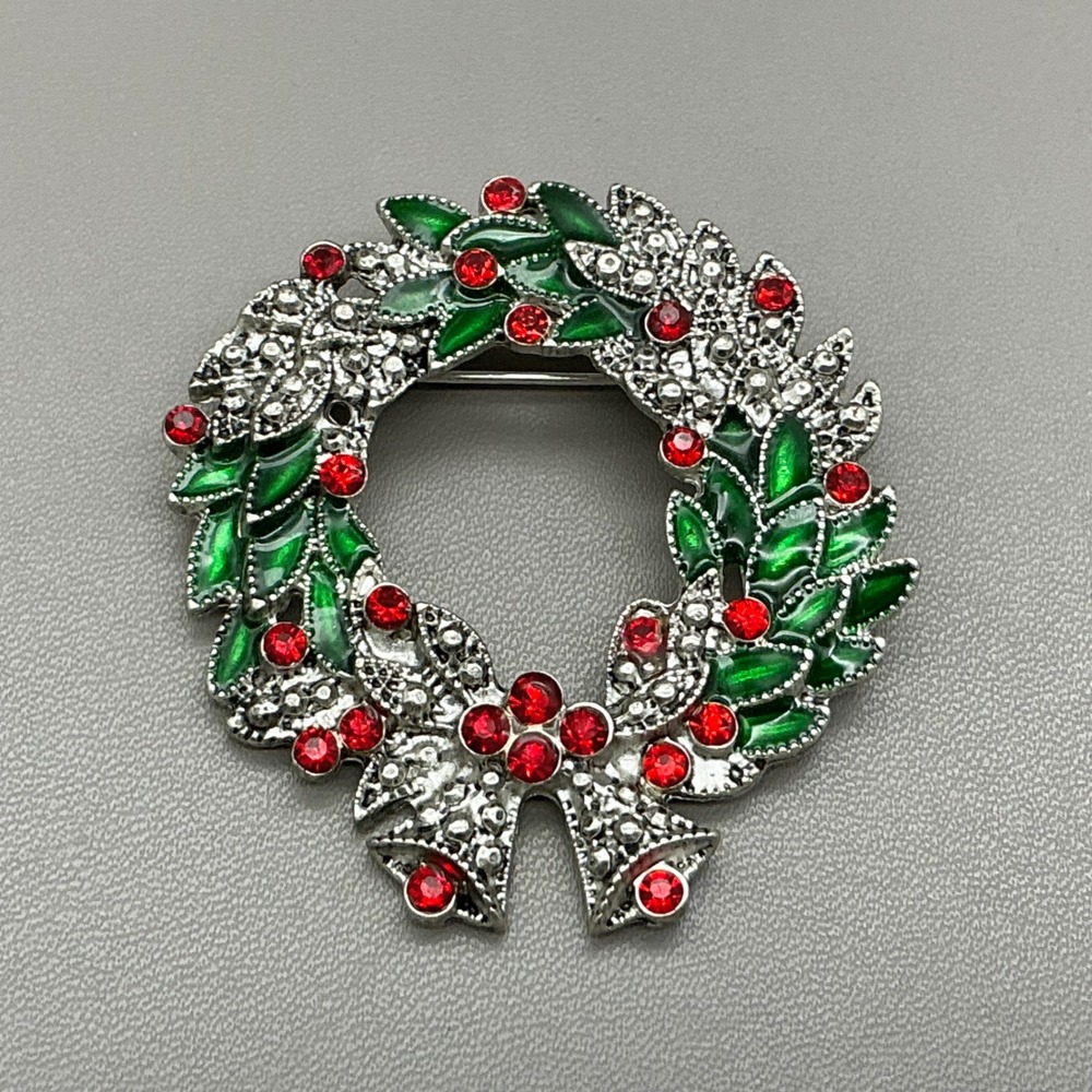 Ken Craft Wreath Pin Brooch Women Silver Red Green Rhinestone Enamel Christmas